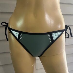 Stylish Green Bikini Bottom with Black Accents